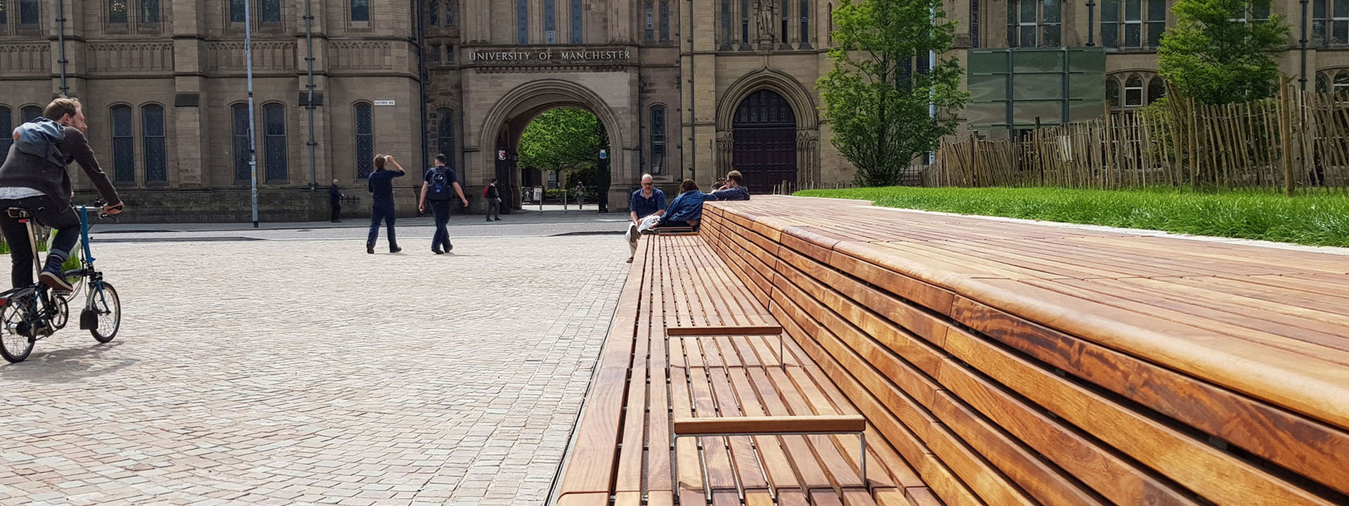Street furniture in commercial projects - what are the obvious and less obvious benefits? Street furniture in commercial projects - what are the obvious and less obvious benefits?